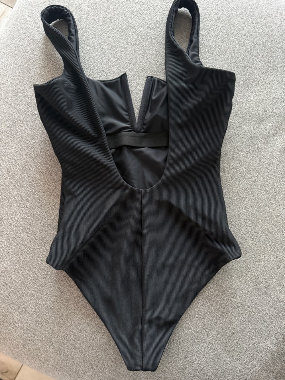 Beach Riot Tropez V-Wire Rib One-Piece Swimsuit - Picture 5 of 10